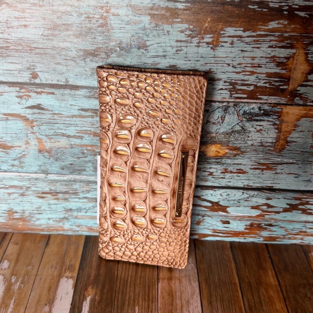 Brahmin Adelle Chrysanthemum Ombre Melbourne NWT Wallet
